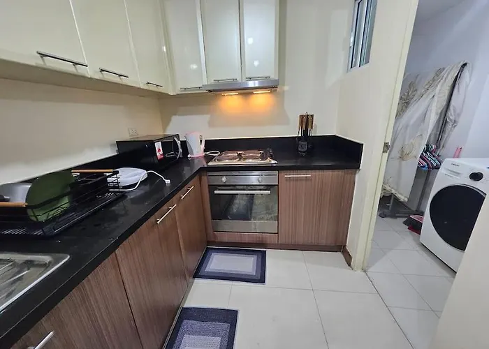 Venice In Mckinley Hill Bgc Taguig With Netflix And Wifi Apartment Manila