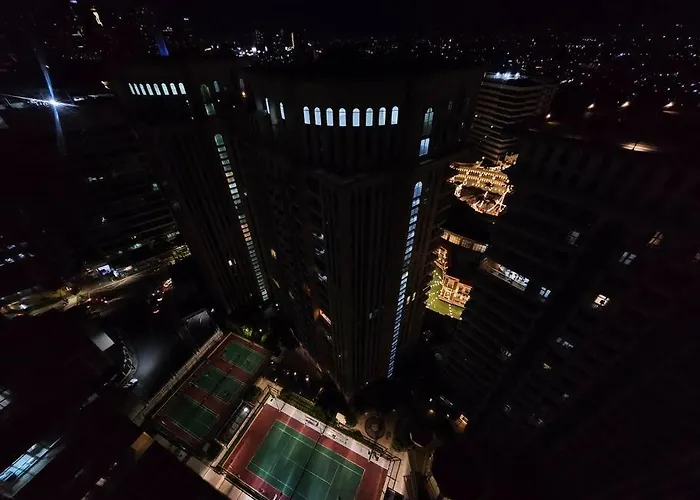 Venice In Mckinley Hill Bgc Taguig With Netflix And Wifi Manila