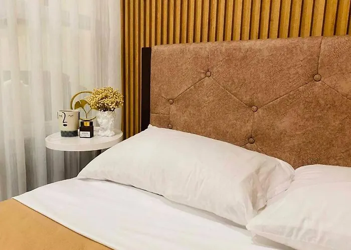 Venice In Mckinley Hill Bgc Taguig With Netflix And Wifi *