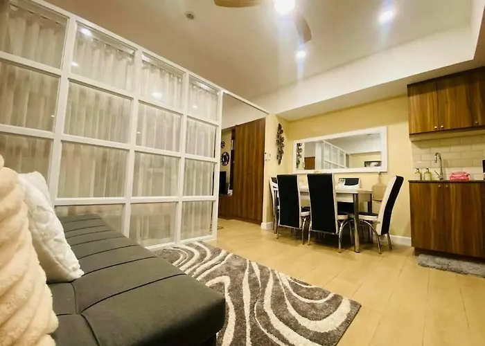 Venice In Mckinley Hill Bgc Taguig With Netflix And Wifi * Manila