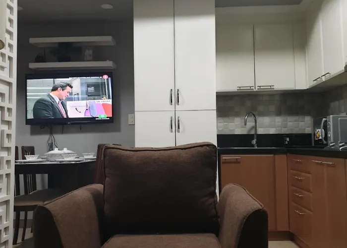 Venice In Mckinley Hill Bgc Taguig With Netflix And Wifi Manila