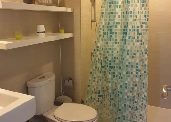 Apartment Venice In Mckinley Hill Bgc Taguig With Netflix And Wifi Manila