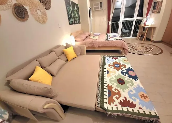 Apartment Venice In Mckinley Hill Bgc Taguig With Netflix And Wifi *