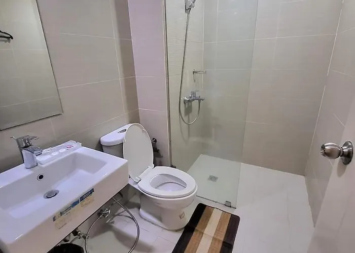 Venice In Mckinley Hill Bgc Taguig With Netflix And Wifi Manila