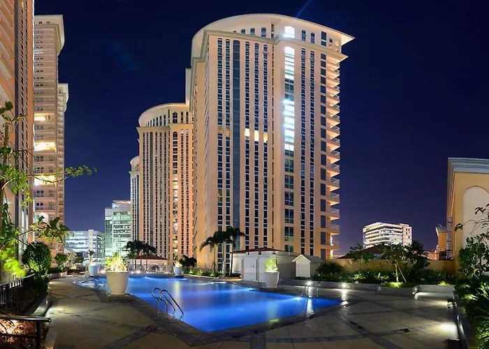 Venice In Mckinley Hill Bgc Taguig With Netflix And Wifi Apartment