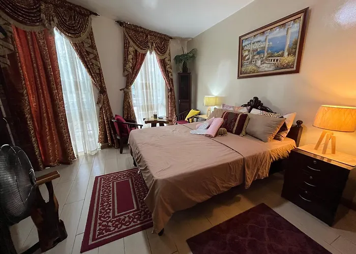 Venice In Mckinley Hill Bgc Taguig With Netflix And Wifi Apartment